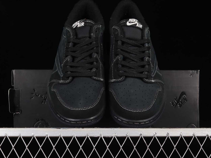 PhantomRush® – Stealth Stitch Low-Top Edition