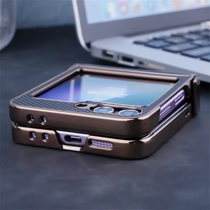 ⚫ CarbonEdge™ – Z Flip Series